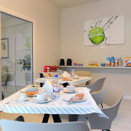 Bed & Breakfast Parnasus 4*