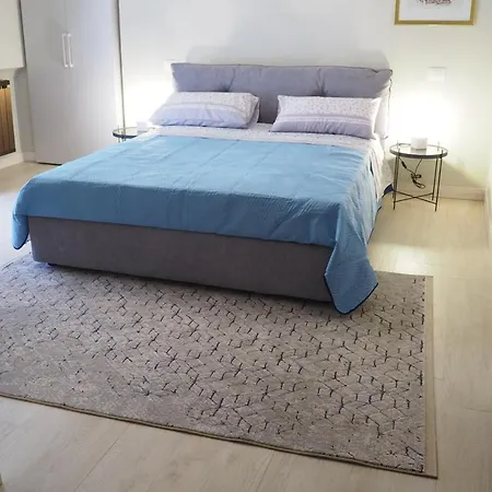 Bed & Breakfast Parnasus 3*
