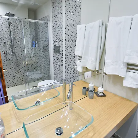 Bed & Breakfast Parnasus 4*