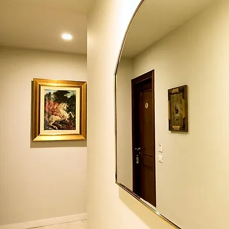 Parnasus Bed & Breakfast 4*